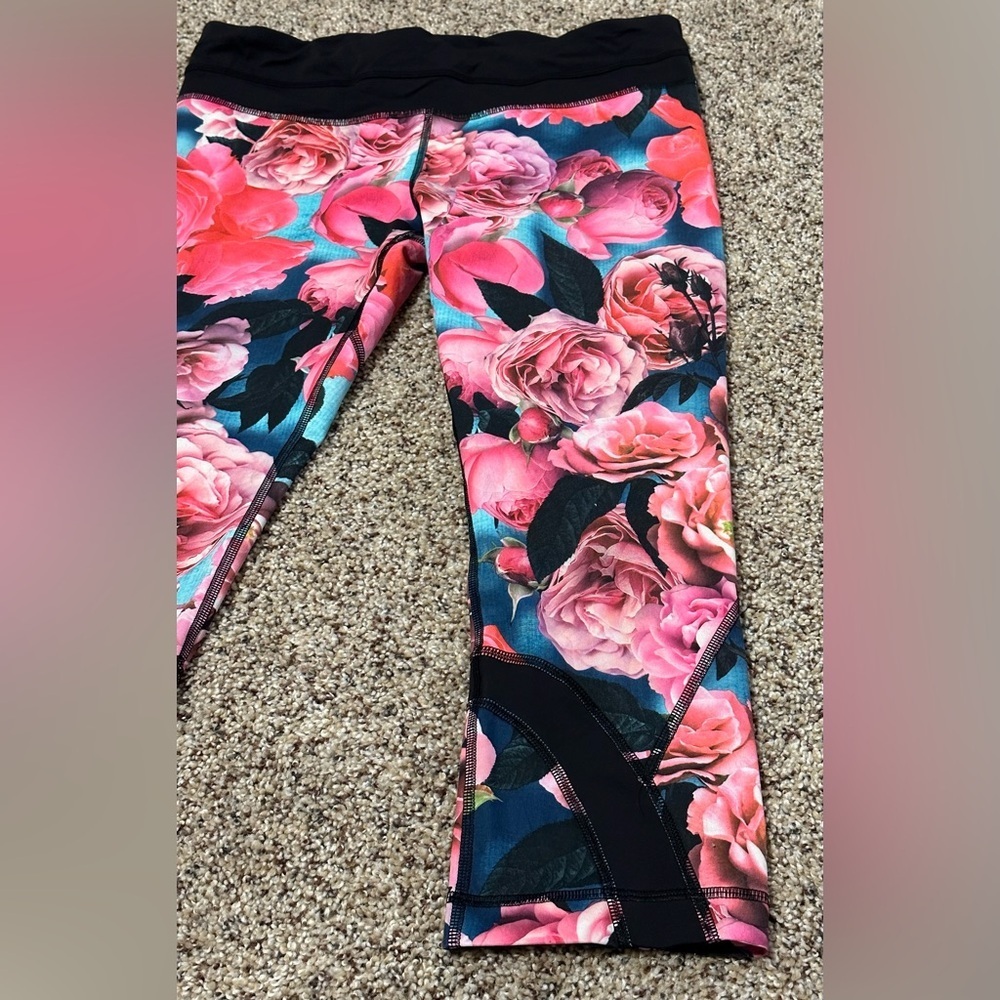 🍋🍋 LULULEMON Run: Inspire Crop - Size 8 🍋🍋 - Picture 4 of 13